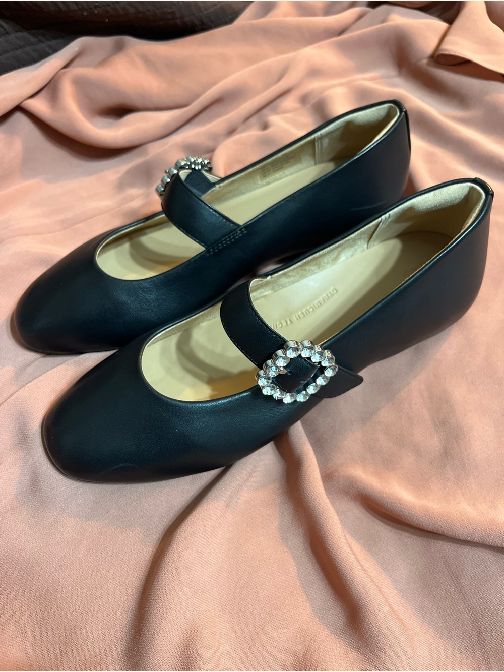 FitFlop Black Mary Jane Flats with Crystal Buckle (LIKE NEW!)